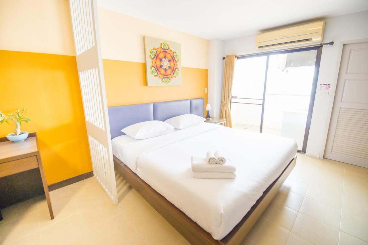 Sitara Place Serviced Apartment & Hotel Bangkok Exterior photo