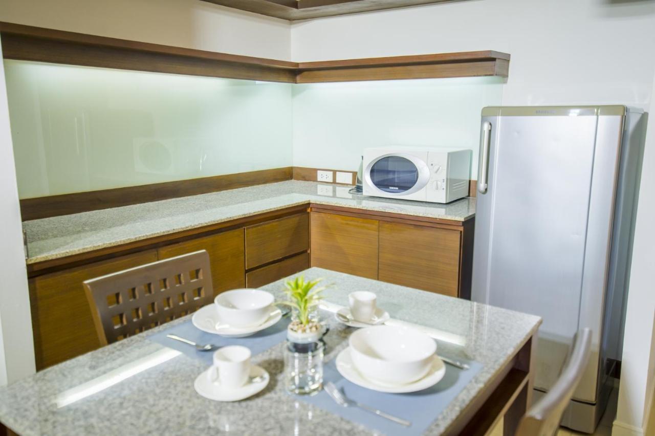 Sitara Place Serviced Apartment & Hotel Bangkok Exterior photo