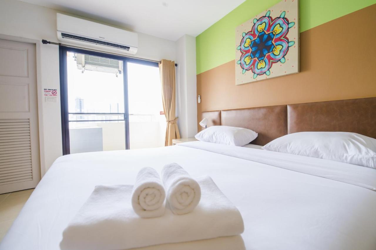 Sitara Place Serviced Apartment & Hotel Bangkok Exterior photo